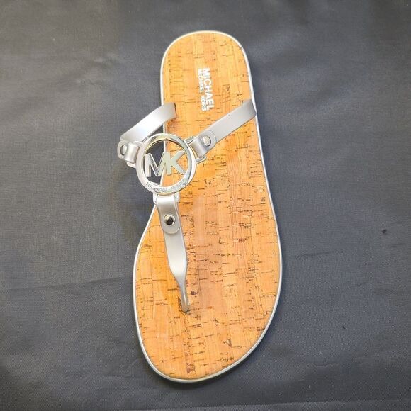 BRAND NEW MICHAEL KORS MK CHARM JELLY FLIP FLOP CORK BOTTOM SANDAL - Picture 9 of 16